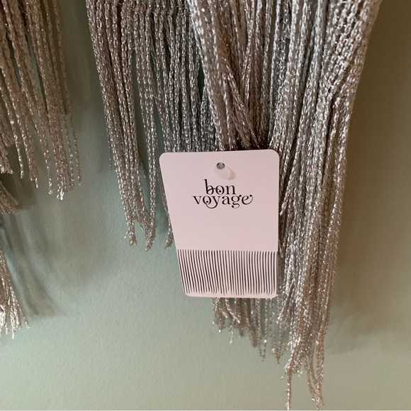 NWT Bon Voyage Silver Sparkling Kimono with Pearl Detailing. Women’s One size - Picture 2 of 5